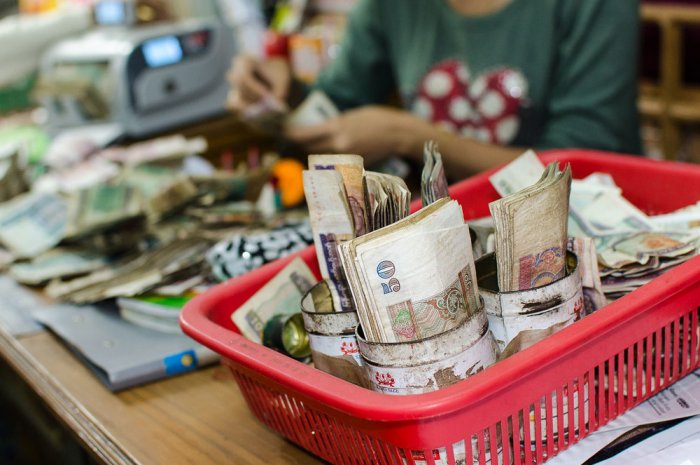 home_cashregisterinburma.jpg
